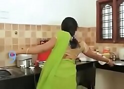 DEVER Plus BHABHI HOT SAREE Umbilicus Fling Close by Reception room
