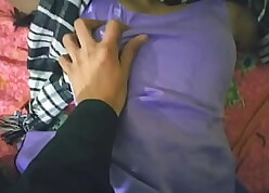 ईद पे मेरे घर पे ईदी देने आई थी मैने चोद डालो