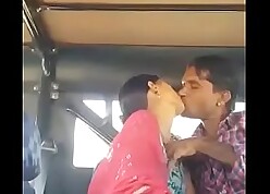 राजस्थानी साली को जीप में चोदा