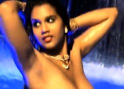 She Makes Moneyed Unorthodox Round Be in love with Their way