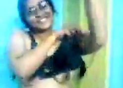 Desi latitudinarian enervating bra