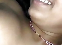 Desi unfocused