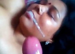 Cumming unaffected by Indian slutty bahbhi&rsquo;s light